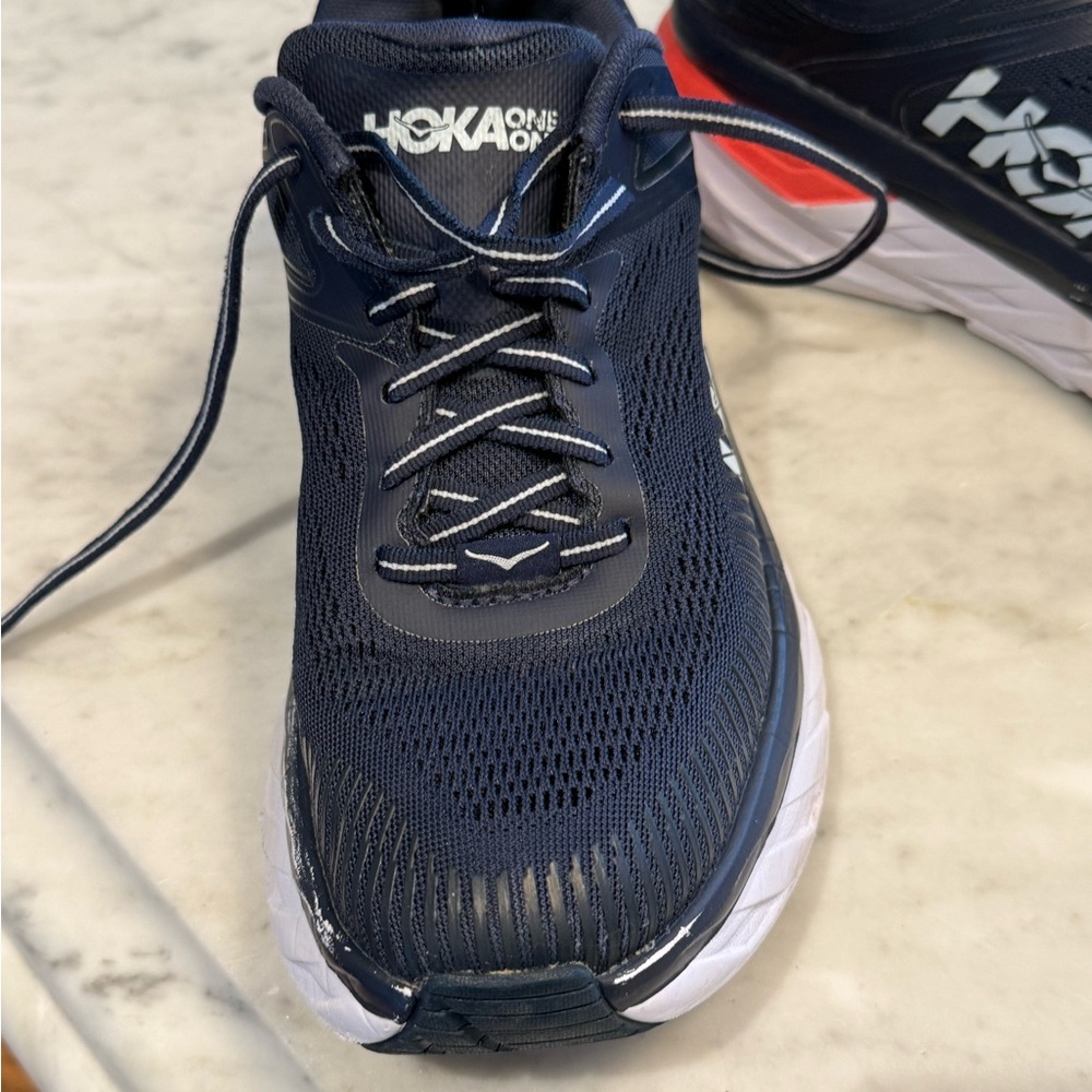 HOKA Women’s Bondi 7 Athletic Shoes - Picture 6 of 8
